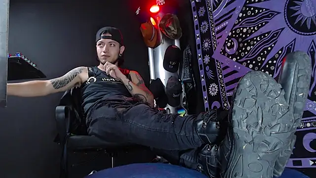 Dicaprioo  online show from 03.07.25