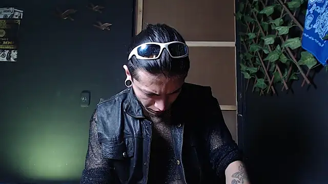 Dicaprioo  online show from 11.05.25