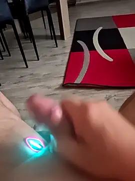 Szeltolo001 online show from 03.30.26