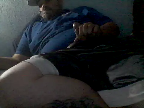Snapshot of GILBERTHOR92 chatting on 02.18.26 GILBERTHOR92 online show from 02.18.26