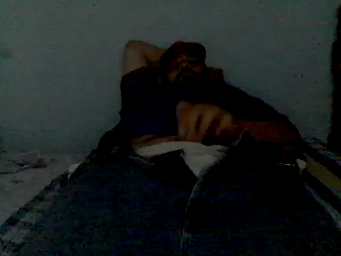 Snapshot of GILBERTHOR92 chatting on 03.26.26 GILBERTHOR92 online show from 03.26.26
