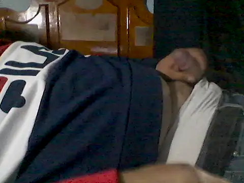 Snapshot of GILBERTHOR92 chatting on 04.10.26 GILBERTHOR92 online show from 04.10.26
