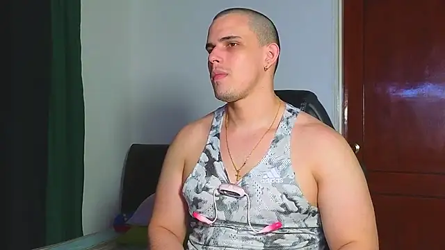 Regansmiths online show from 01.26.25