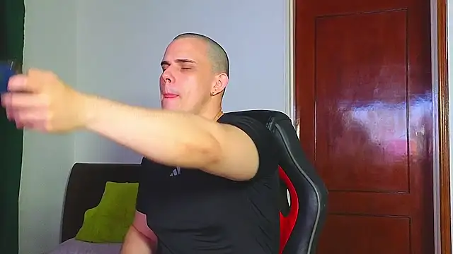 Regansmiths online show from 02.06.25