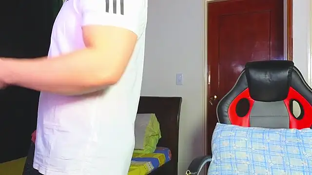 Regansmiths online show from 02.20.25