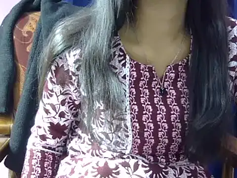 Snapshot of momo_lov chatting on 01.19.25 momo lov online show from 01.19.25