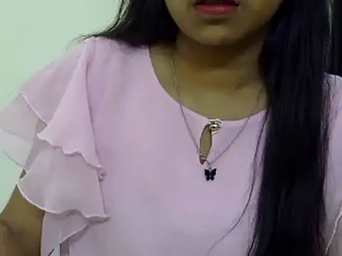 Snapshot of momo_lov chatting on 03.21.25 momo lov online show from 03.21.25