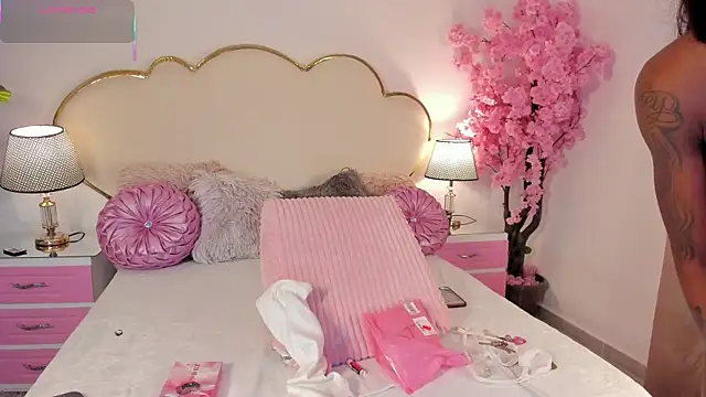 CahitlinBell online show from 02.11.26