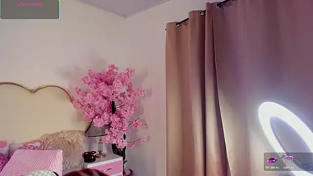 CahitlinBell online show from 04.14.26