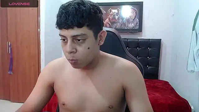 Snapshot of Wiiliam_20 chatting on 02.05.25 Wiiliam 20 online show from 02.05.25