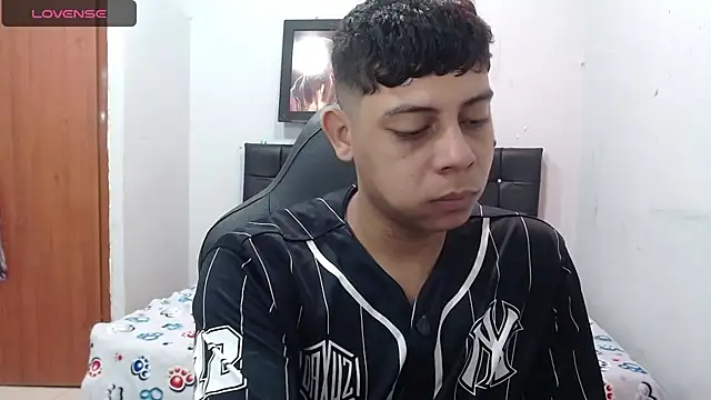 Snapshot of Wiiliam_20 chatting on 02.08.25 Wiiliam 20 online show from 02.08.25