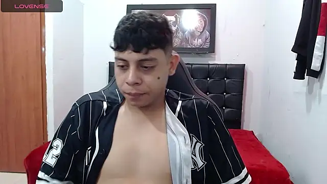 Snapshot of Wiiliam_20 chatting on 02.27.25 Wiiliam 20 online show from 02.27.25