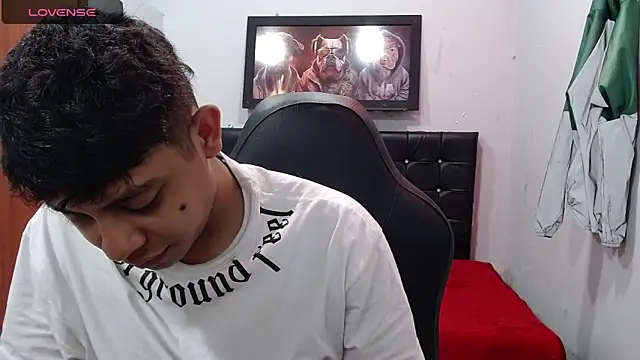 Snapshot of Wiiliam_20 chatting on 03.05.25 Wiiliam 20 online show from 03.05.25