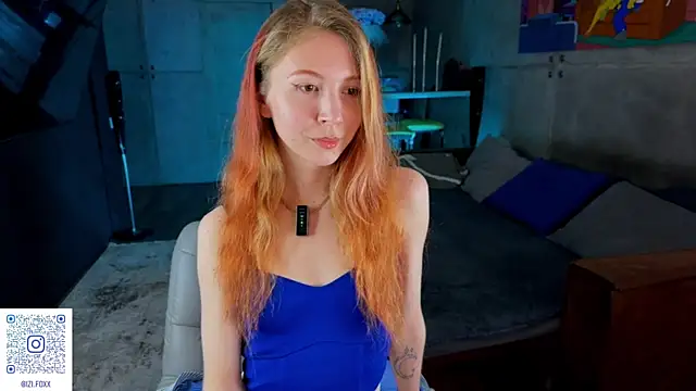 Snapshot of izi-fox chatting on 05.14.26 izi-fox online show from 05.14.26
