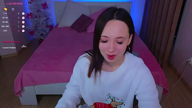 Hayle Hill online show from 12.30.24