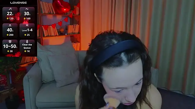 Hayle Hill online show from 02.08.26