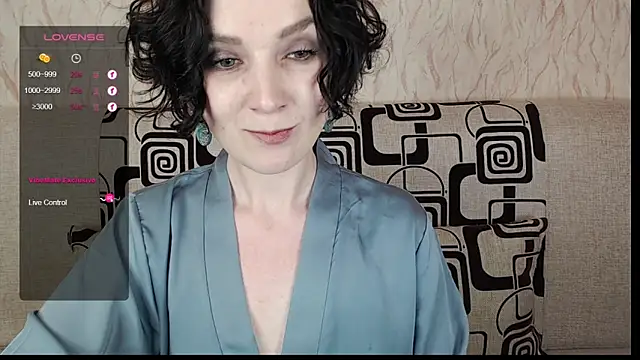 TinaWince online show from 03.22.25