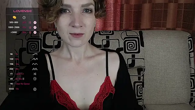 Snapshot of TinaWince chatting on 07.05.26 TinaWince online show from 07.05.26