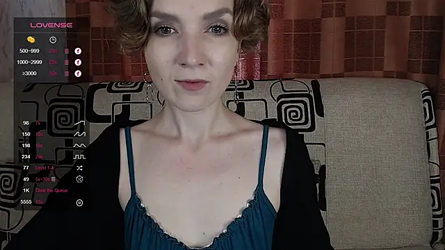 Snapshot of TinaWince chatting on 07.16.26 TinaWince online show from 07.16.26