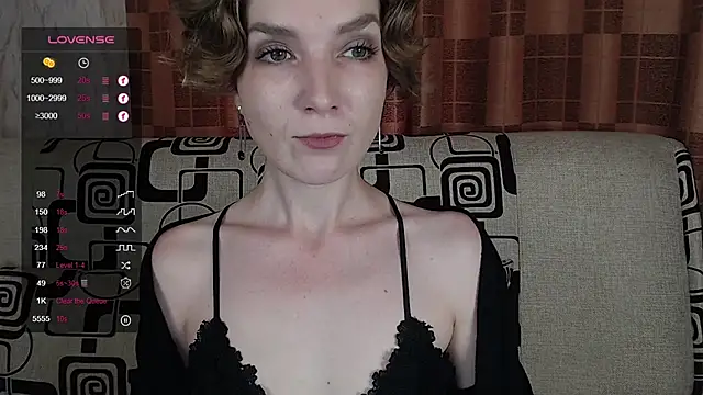 Snapshot of TinaWince chatting on 07.19.26 TinaWince online show from 07.19.26