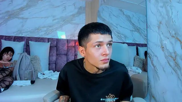 kendalltaylorr online show from 04.07.26