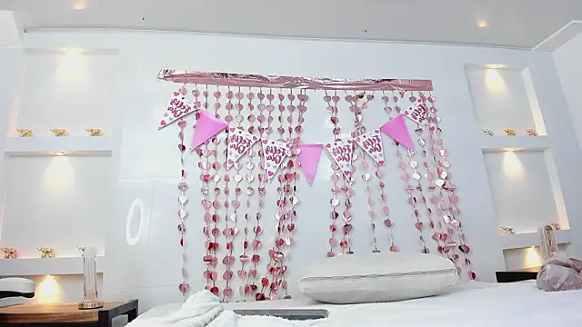 Snapshot of Dalia-Prada chatting on 02.09.26 Dalia-Prada online show from 02.09.26