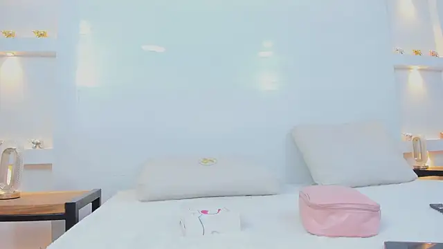 Snapshot of Dalia-Prada chatting on 03.03.26 Dalia-Prada online show from 03.03.26