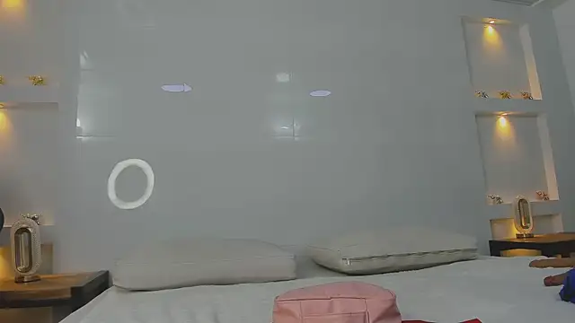 Dalia-Prada online show from 03.25.26