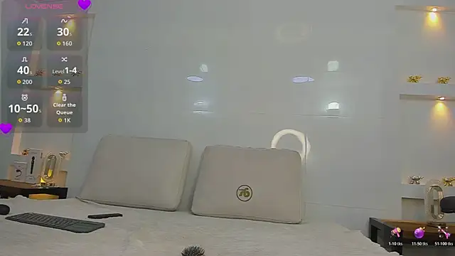 Snapshot of Dalia-Prada chatting on 07.07.26 Dalia-Prada online show from 07.07.26