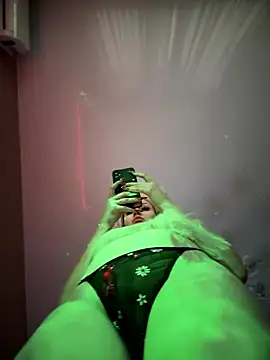 Snapshot of Teya_moon_ chatting on 12.07.24 Teya moon  online show from 12.07.24