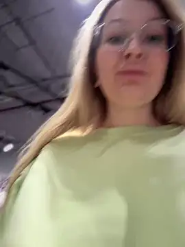 Snapshot of Teya_moon_ chatting on 01.31.25 Teya moon  online show from 01.31.25