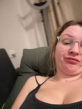 Snapshot of Teya_moon_ chatting on 02.09.25 Teya moon  online show from 02.09.25