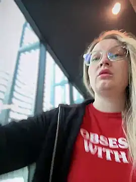 Snapshot of Teya_moon_ chatting on 02.26.25 Teya moon  online show from 02.26.25