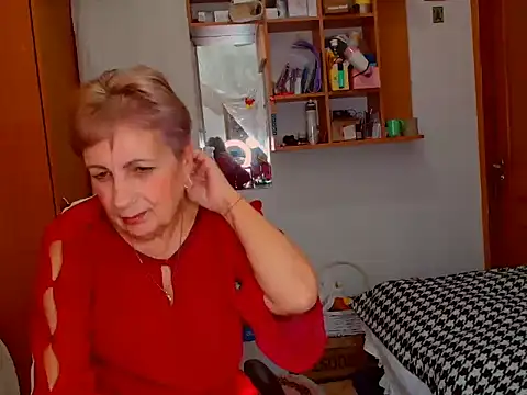 Victoria5643 online show from 12.18.24