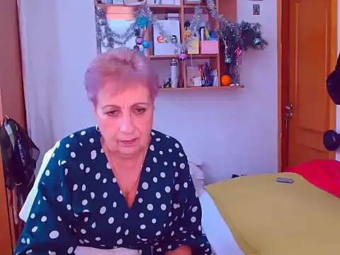 Victoria5643 online show from 12.29.24