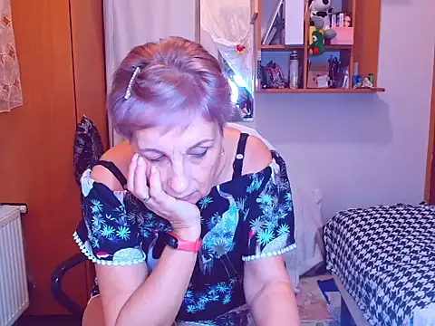 Victoria5643 online show from 02.17.25