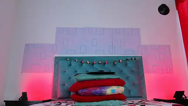 Snapshot of thamara26 chatting on 03.04.25 thamara26 online show from 03.04.25