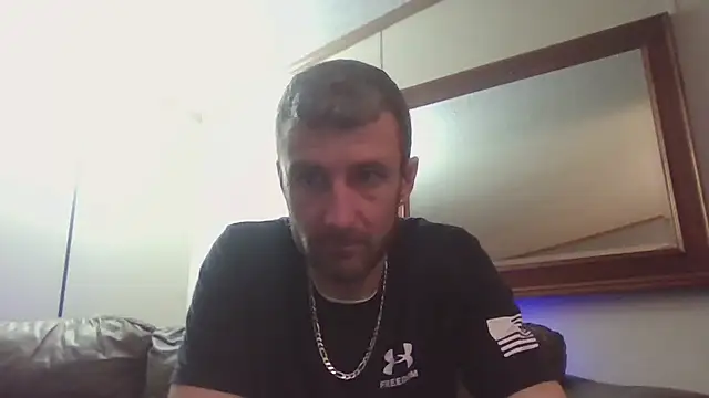 Snapshot of HungStud4You chatting on 01.07.25 HungStud4You online show from 01.07.25