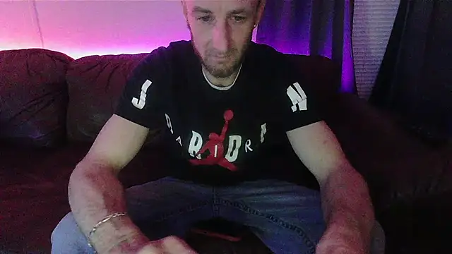 Snapshot of HungStud4You chatting on 02.23.25 HungStud4You online show from 02.23.25