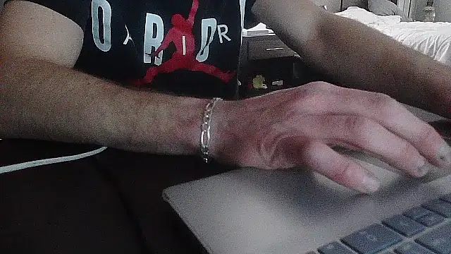 Snapshot of HungStud4You chatting on 01.06.26 HungStud4You online show from 01.06.26