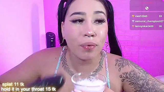 Snapshot of _hooly chatting on 03.07.25  hooly online show from 03.07.25