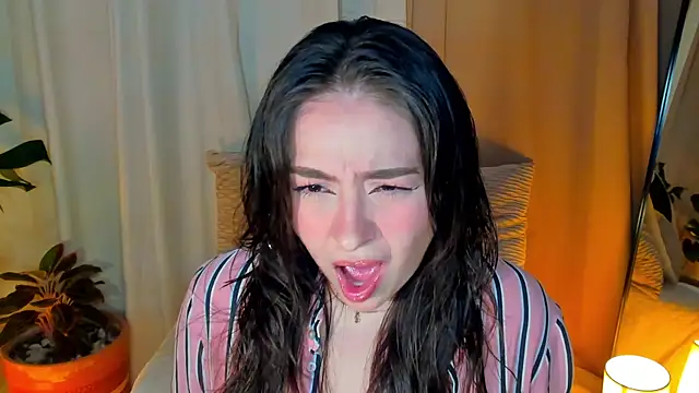 SofiMeza online show from 03.11.25