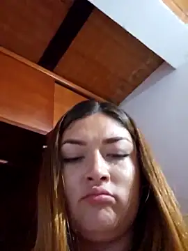 Snapshot of Sofia_Queen17 chatting on 02.26.25 Sofia Queen17 online show from 02.26.25