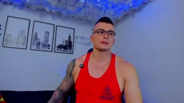 Snapshot of seancarreraa chatting on 05.21.26 seancarreraa online show from 05.21.26