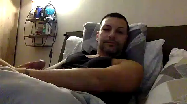 Snapshot of goroasroma90 chatting on 03.17.25 goroasroma90 online show from 03.17.25