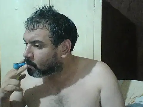 Snapshot of Rodrigo_happy chatting on 10.21.25 Rodrigo happy online show from 10.21.25