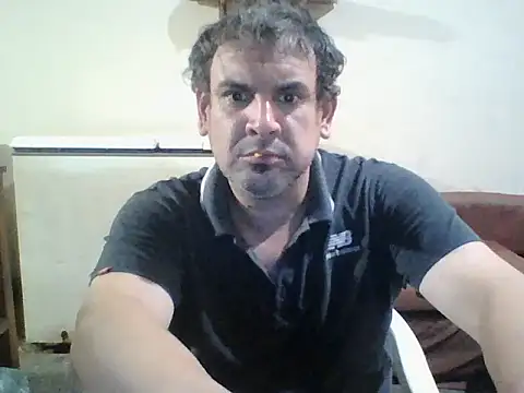 Snapshot of Rodrigo_happy chatting on 12.19.25 Rodrigo happy online show from 12.19.25