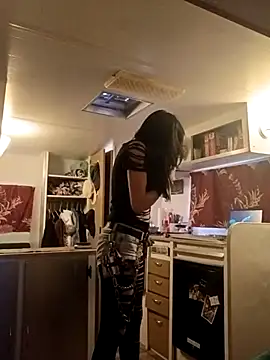 whitetrashdirtyslut online show from 11.15.25