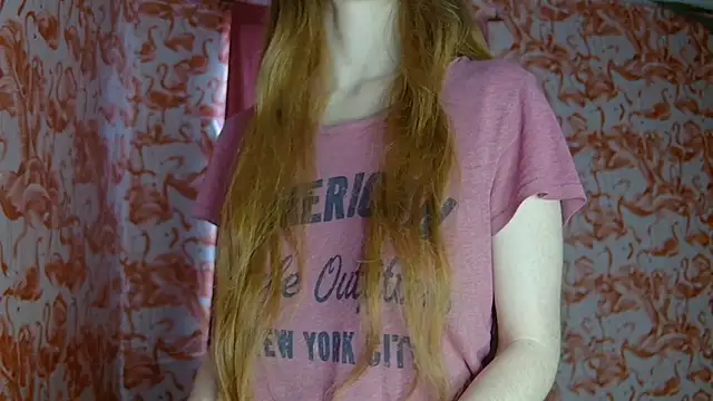 Snapshot of strawberrysmoothie chatting on 06.20.26 strawberrysmoothie online show from 06.20.26