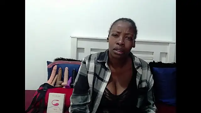 Snapshot of chocolatemix44 chatting on 05.18.26 chocolatemix44 online show from 05.18.26